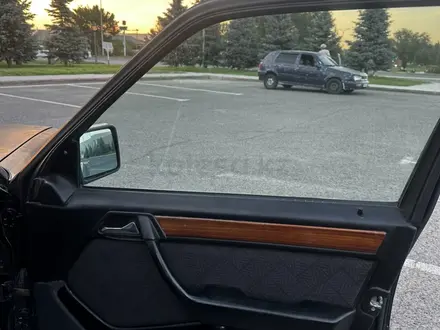 Mercedes-Benz E 220 1994 года за 1 050 000 тг. в Талдыкорган – фото 10