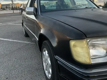 Mercedes-Benz E 220 1994 года за 1 050 000 тг. в Талдыкорган – фото 7