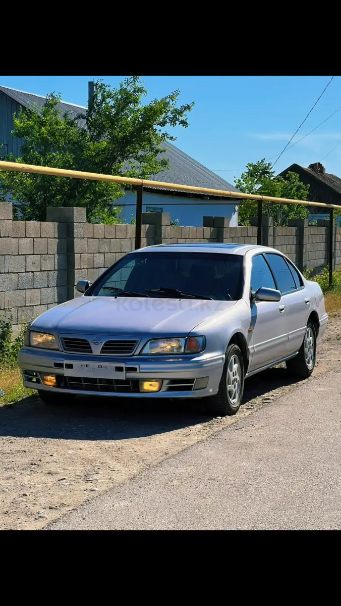 Nissan Maxima, 1995