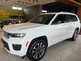 Jeep Grand Cherokee Overland 2023 года за 42 000 000 тг. в Алматы