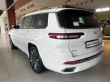 Jeep Grand Cherokee Overland 2023 года за 42 000 000 тг. в Алматы – фото 4