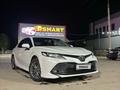 Toyota Camry 2018 года за 12 200 000 тг. в Актобе – фото 13