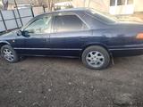 Toyota Camry 1997 годаүшін2 500 000 тг. в Сарканд – фото 4