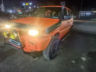 Nissan Mistral
