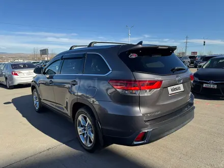 Toyota Highlander 2018 года за 15 000 000 тг. в Атырау – фото 11