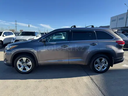 Toyota Highlander 2018 года за 15 000 000 тг. в Атырау – фото 13