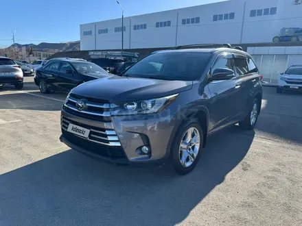 Toyota Highlander 2018 года за 15 000 000 тг. в Атырау – фото 4