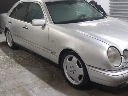 Mercedes-Benz E 280 1996 годаүшін2 500 000 тг. в Алматы – фото 3