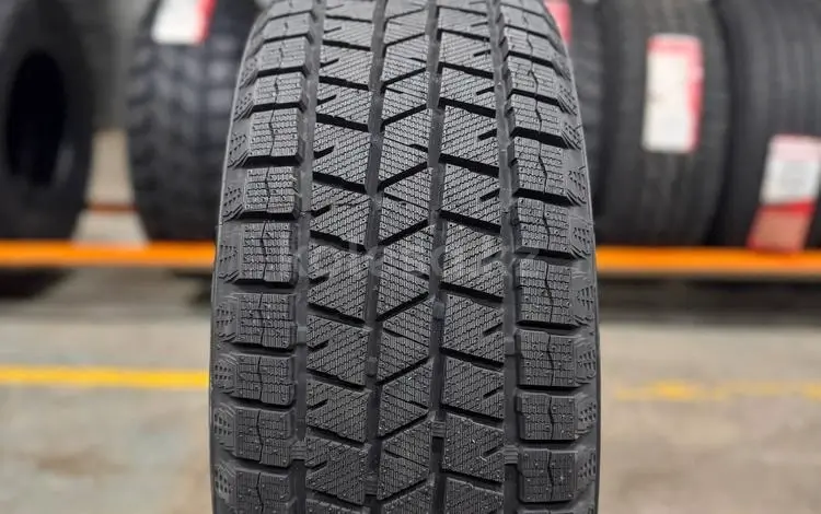 2025 год Sailun Ice Blazer Arctic SUV 215/60 R17 100T за 35 500 тг. в Алматы