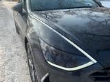 Hyundai Sonata 2021 года за 13 700 000 тг. в Алматы – фото 2