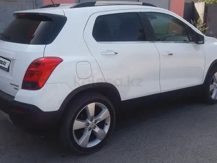 Chevrolet Tracker 2013 года за 5 200 000 тг. в Атырау – фото 5