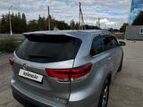 Toyota Highlander 2016 годаүшін11 000 000 тг. в Актобе – фото 5