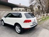 Volkswagen Touareg 2010 года за 10 500 000 тг. в Тараз – фото 5