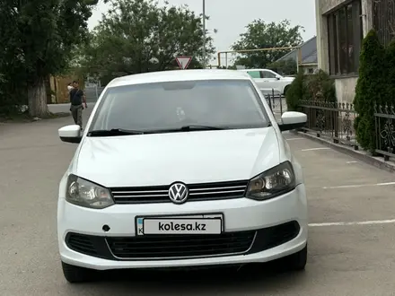 Volkswagen Polo 2014 года за 2 850 000 тг. в Алматы – фото 2