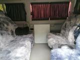 Volkswagen Multivan 1994 года за 3 500 000 тг. в Караганда – фото 2