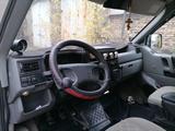 Volkswagen Multivan 1994 года за 3 500 000 тг. в Караганда