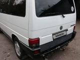 Volkswagen Multivan 1994 года за 3 500 000 тг. в Караганда – фото 4
