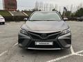 Toyota Camry 2020 года за 11 200 000 тг. в Шымкент – фото 2