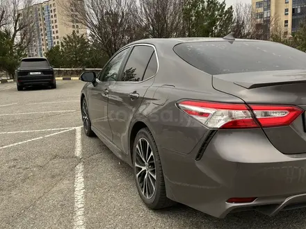 Toyota Camry 2020 года за 11 200 000 тг. в Шымкент – фото 6