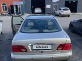 Mercedes-Benz E 240 1997 года за 4 000 000 тг. в Астана – фото 3