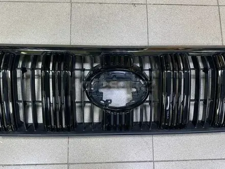 Решетка радиатора Toyota Prado 150 Black Onyx темный хром 53101-60954 за 220 000 тг. в Шымкент