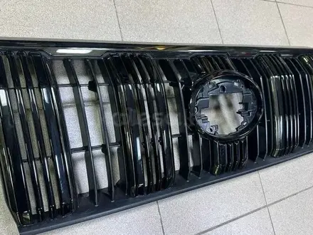 Решетка радиатора Toyota Prado 150 Black Onyx темный хром 53101-60954 за 220 000 тг. в Шымкент – фото 2