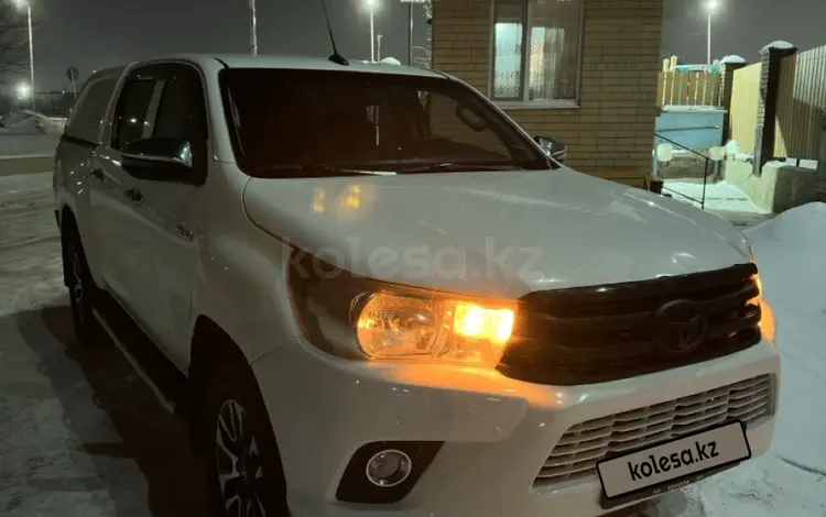 Toyota Hilux 2017 года за 11 900 000 тг. в Актобе