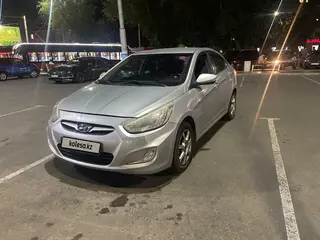 Hyundai Accent, 2013
