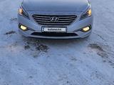 Hyundai Sonata 2016 годаfor7 300 000 тг. в Темиртау – фото 2