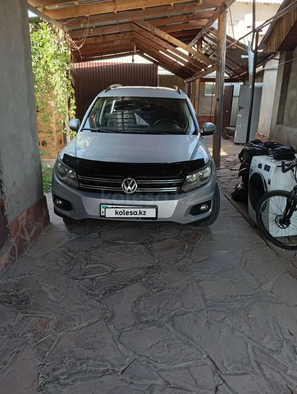 Volkswagen Tiguan, 2011