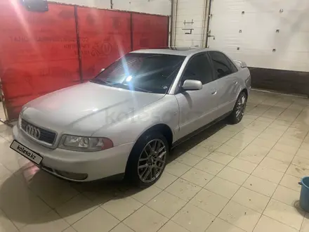 Audi A4 2001 года за 2 000 000 тг. в Атырау