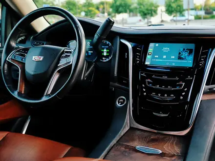 Cadillac Escalade 2019 года за 30 000 000 тг. в Алматы – фото 12