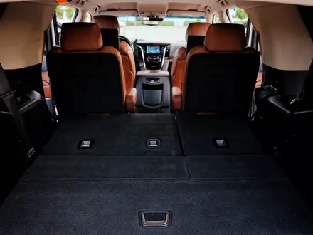 Cadillac Escalade 2019 года за 30 000 000 тг. в Алматы – фото 31