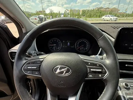 Hyundai Santa Fe 2022 года за 14 000 000 тг. в Уральск – фото 11