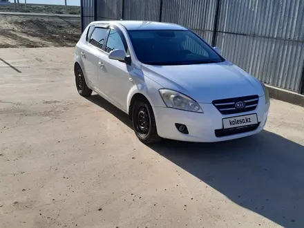 Kia Cee'd 2009 года за 3 100 000 тг. в Атырау