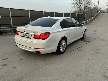 BMW 750 2010 года за 10 500 000 тг. в Алматы – фото 6