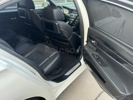 BMW 750 2010 года за 10 500 000 тг. в Алматы – фото 12