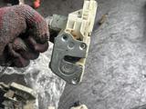 Замок толкатель замок двери за 1 000 тг. в Алматы