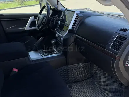 Toyota Land Cruiser 2007 года за 17 800 000 тг. в Семей – фото 2