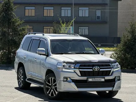 Toyota Land Cruiser 2007 года за 17 800 000 тг. в Семей