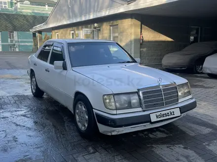 Mercedes-Benz E 260 1992 года за 2 500 000 тг. в Алматы – фото 4