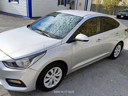 Hyundai Accent 2019 года за 5 500 000 тг. в Актобе – фото 3