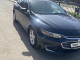 Chevrolet Malibu 2016 годаүшін4 800 000 тг. в Караганда – фото 2