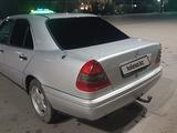 Mercedes-Benz C 180 1994 годаfor1 500 000 тг. в Тараз – фото 3