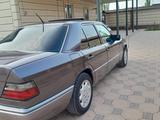 Mercedes-Benz E 220 1994 годаүшін3 800 000 тг. в Тараз – фото 4