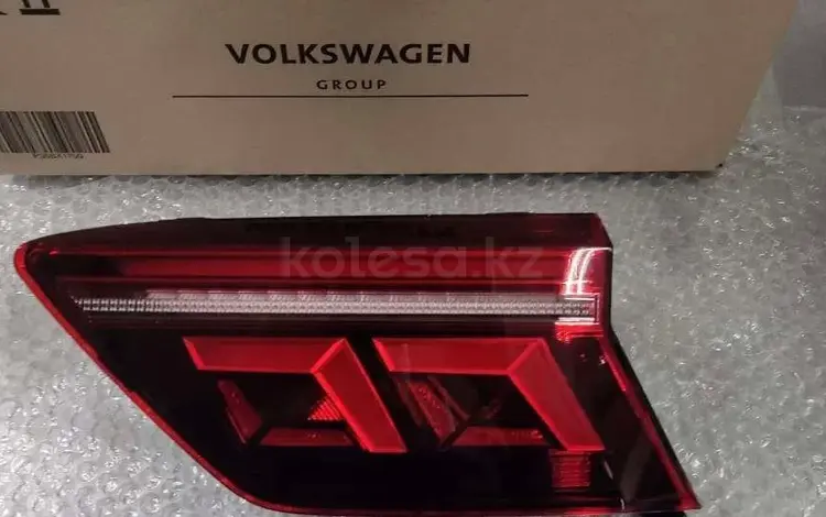 Фонарь задний на Volkswagen Tiguan за 150 000 тг. в Алматы