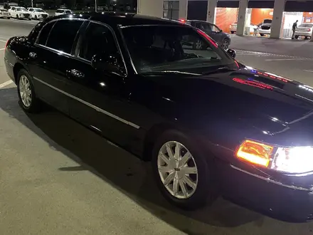 Lincoln Town Car 2010 года за 10 000 000 тг. в Алматы – фото 2