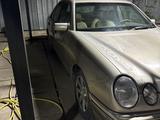 Mercedes-Benz E 300 1996 годаүшін2 000 000 тг. в Алматы – фото 4