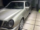 Mercedes-Benz E 300 1996 годаүшін2 000 000 тг. в Алматы – фото 3