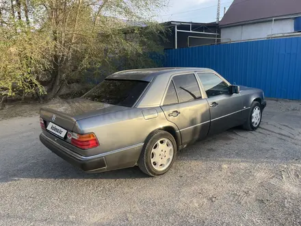 Mercedes-Benz E 230 1992 года за 1 500 000 тг. в Кызылорда – фото 6